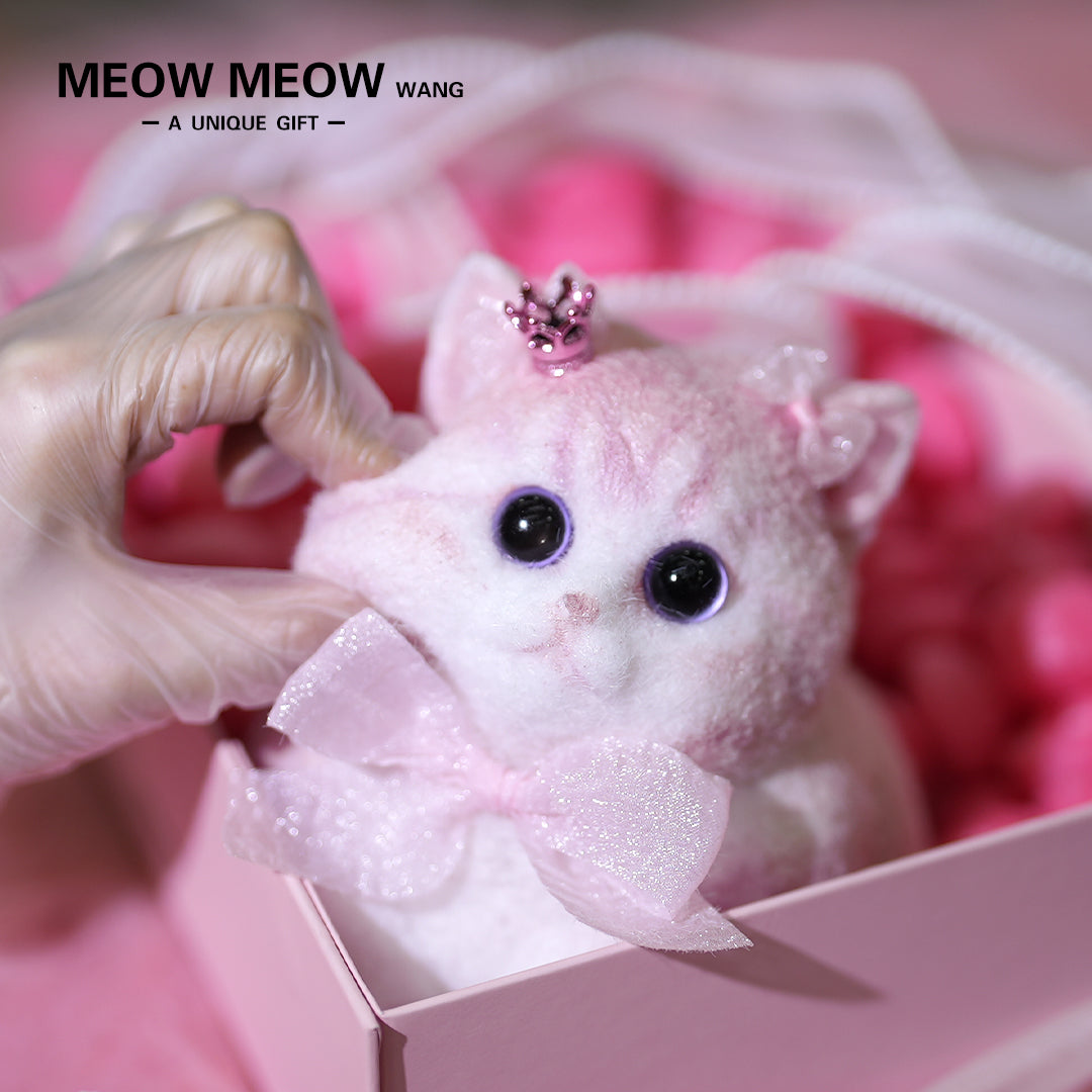 C12: Adorable Strawberry Lemonade Chubby Squishy Kitty