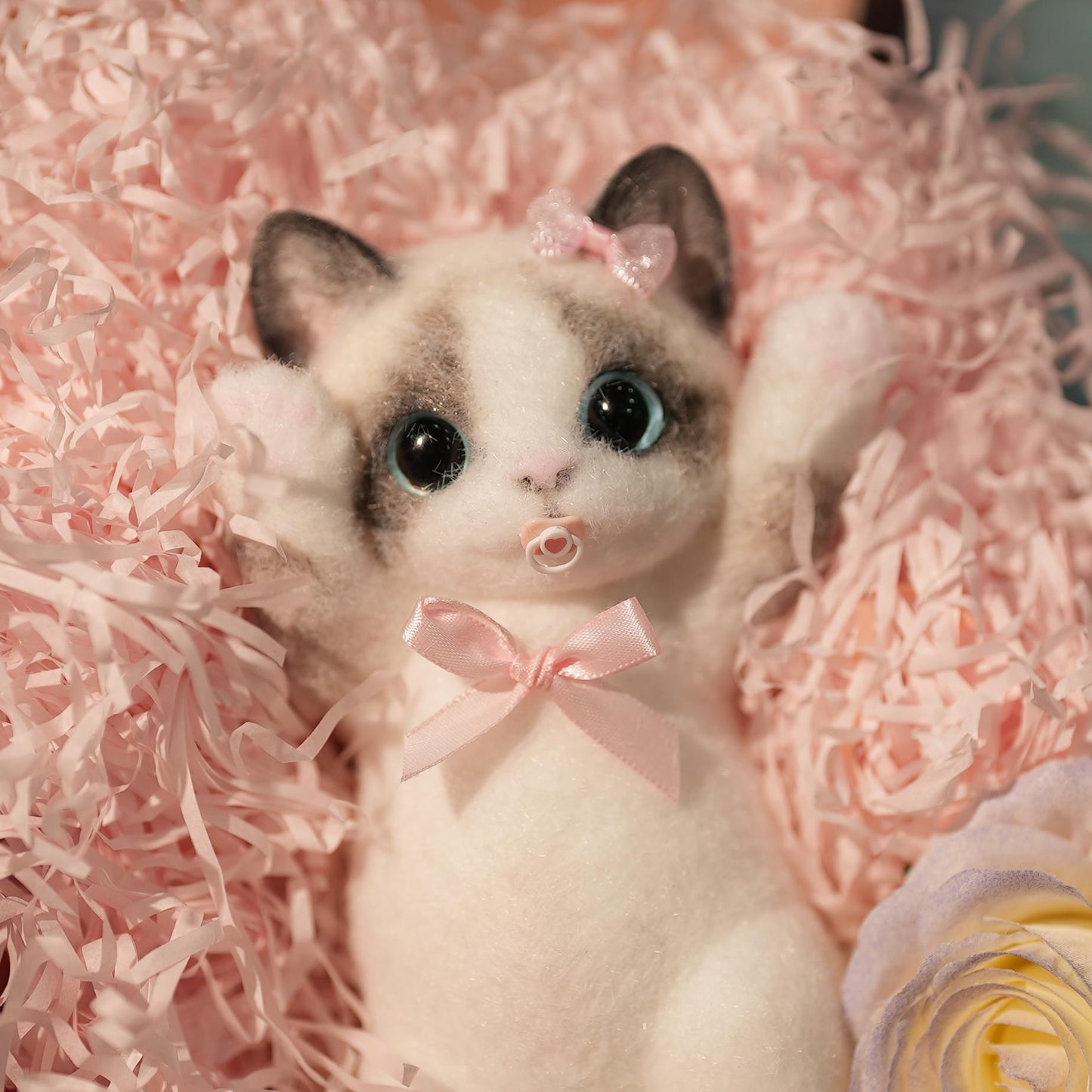 A06:Cute Ragdoll Squishy Cat